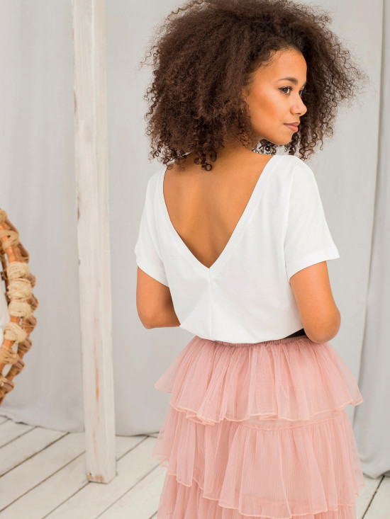 Bílé dámské tričko s výstřihem na zádech Fire