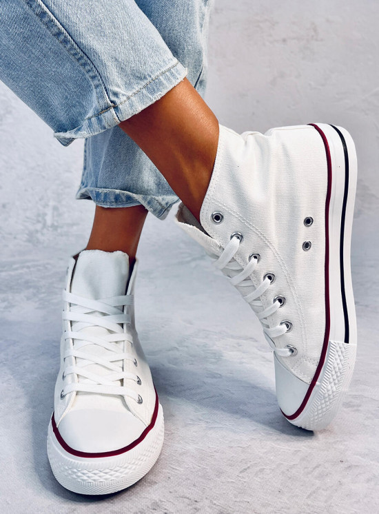 Klasické plátěné tenisky bílé