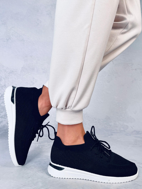 Černé  dámské tenisky z elastické látky