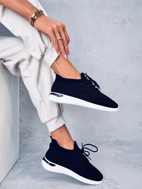 Černé  dámské tenisky z elastické látky