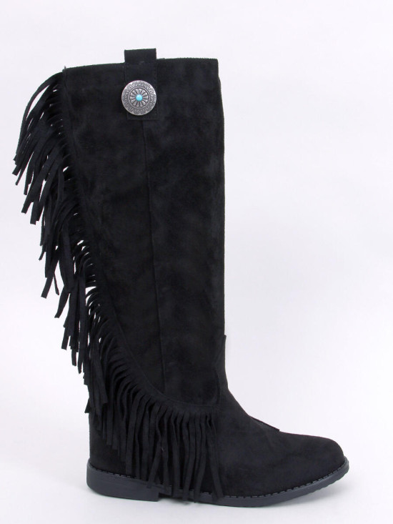 Černé kozačky s třásněmi