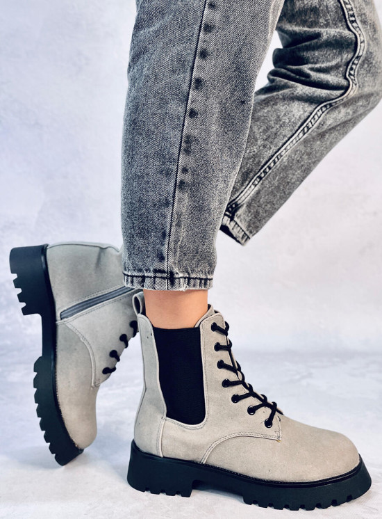 Šedé semišové šněrovací kozačky
