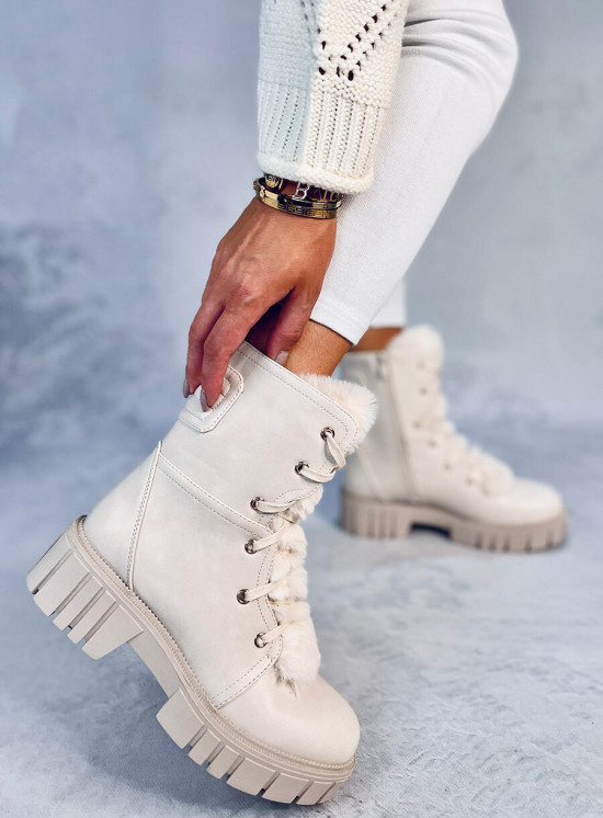 Krémové šněrovací kozačky s kožešinou