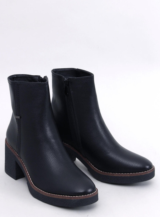 Dámské kozačky na gumovém podpatku černé