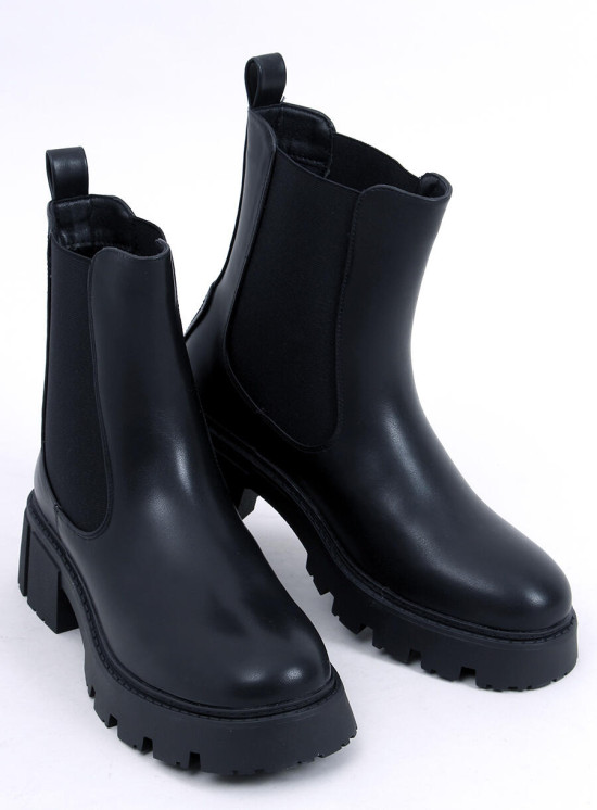 Vyvýšené kotníkové kozačky černé