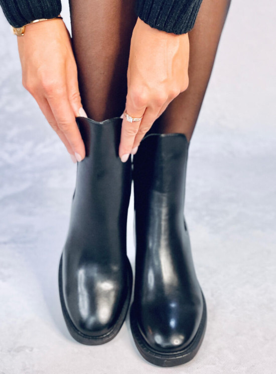 Černé dámské kotníkové kozačky Emma