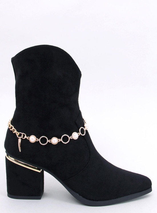 Černé dámské semišové kozačky s řetízkem
