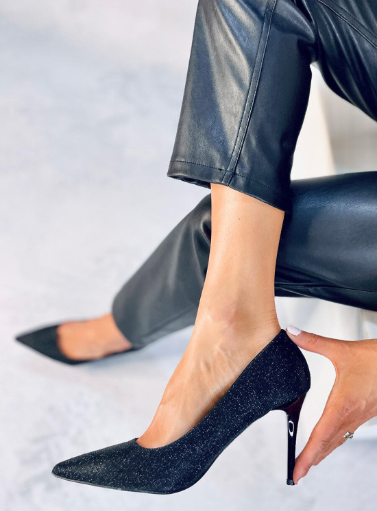 Černé třpytivé lodičky