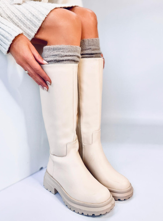 Ecru kozačky na hrubém podpatku