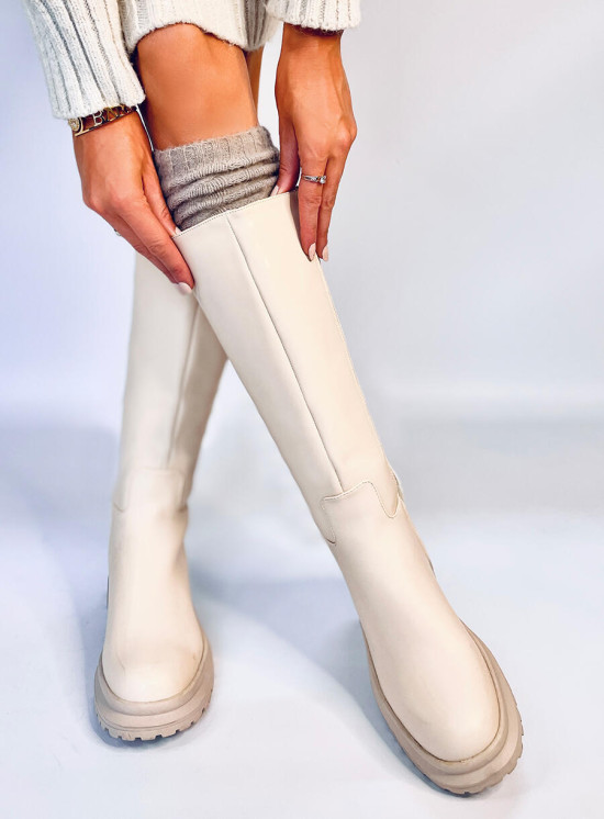 Ecru kozačky na hrubém podpatku