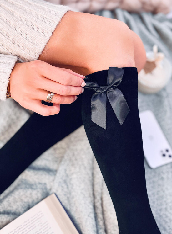 Černé dámské podkolenky s mašlemi