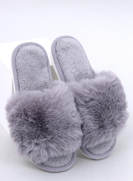 Šedé kožešinové pantofle