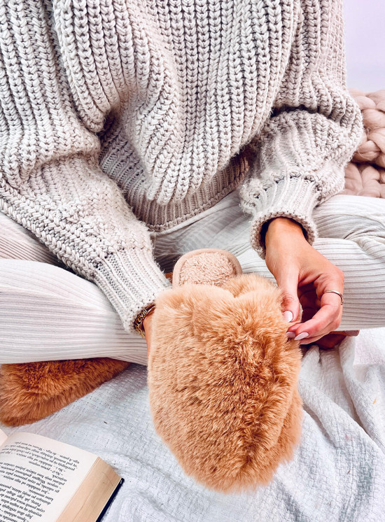 Papuče s umělou kožešinou camel