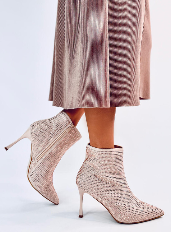 Světle růžové kotníkové kozačky s kamínky