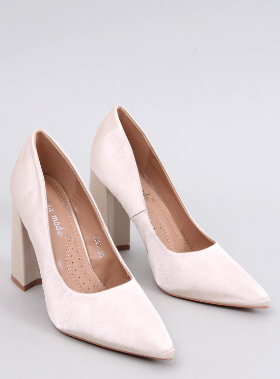 Krémové saténové lodičky