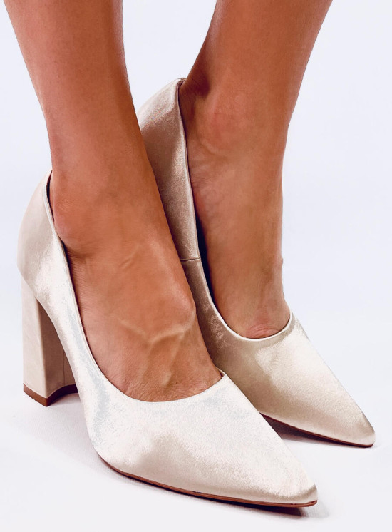 Krémové saténové lodičky