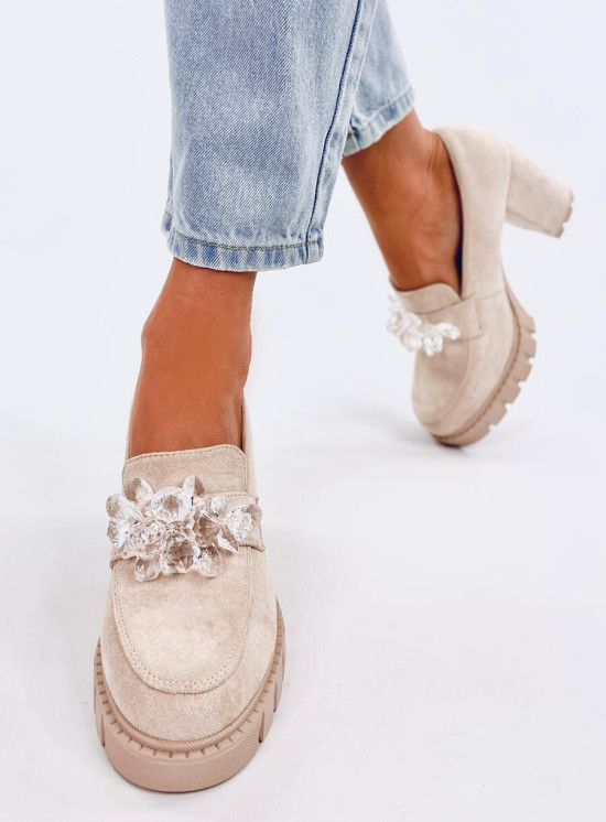 Béžové mokasíny na podpatku