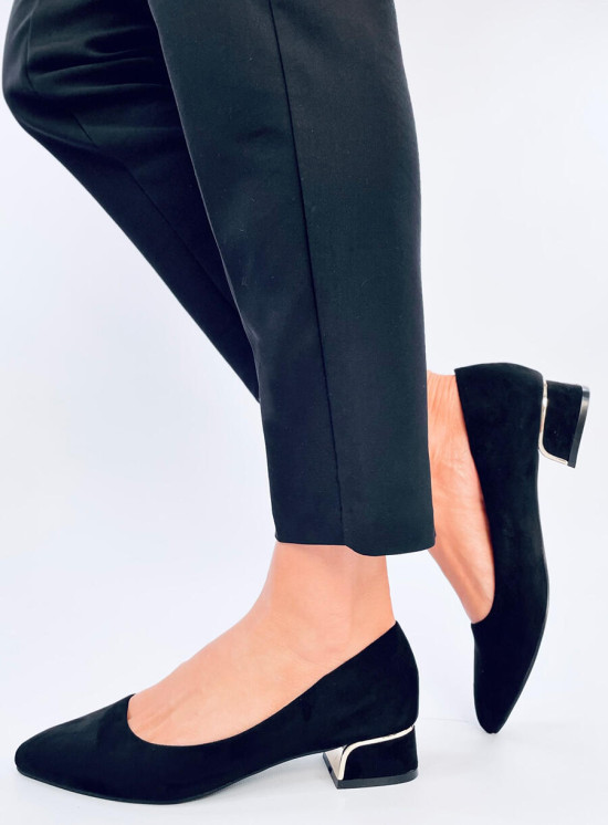 Semišové lodičky na nízkém podpatku černé