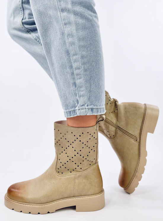 Zelené perforované kozačky