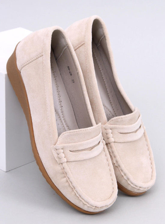 Krémové mokasíny na klínovém podpatku