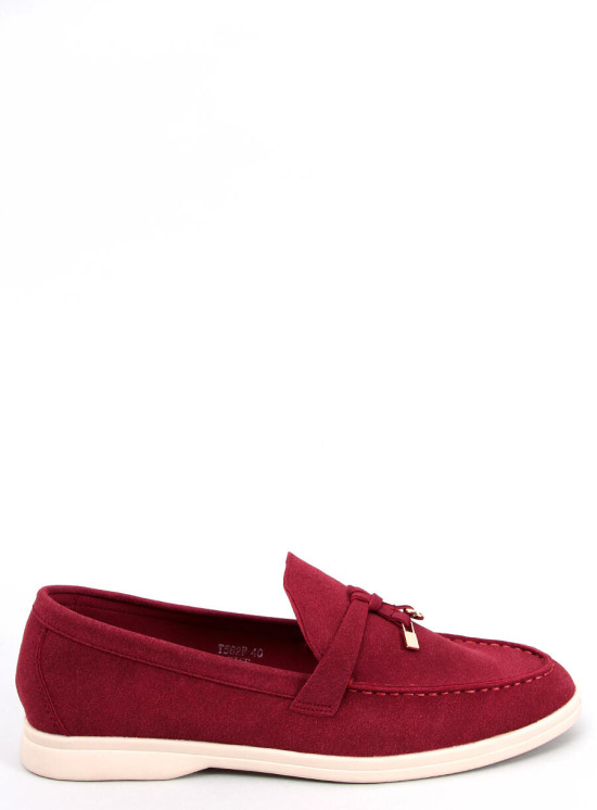Vínově červené dámské mokasíny v klasickém střihu