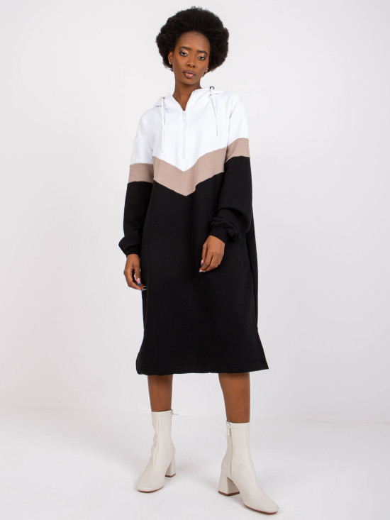 Oversize bílo-černé šaty s kapucí