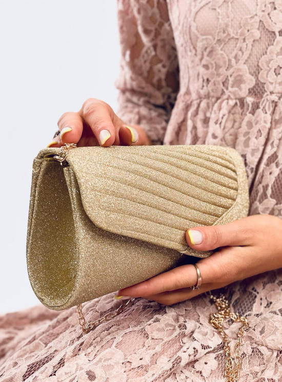 Zlatá lesklá formální kabelka
