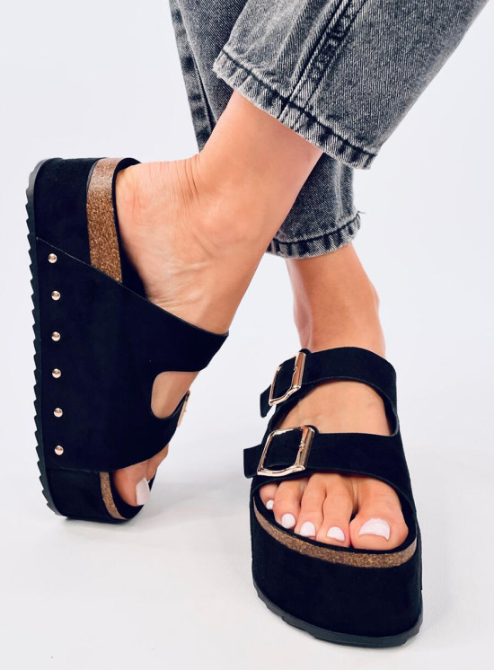 Černé pantofle s vysokou podrážkou