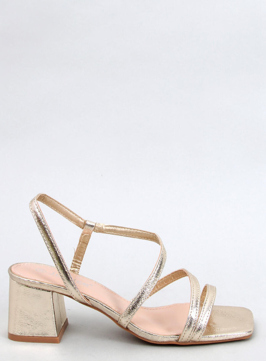 Zlaté sandály na podpatku z ekokůže