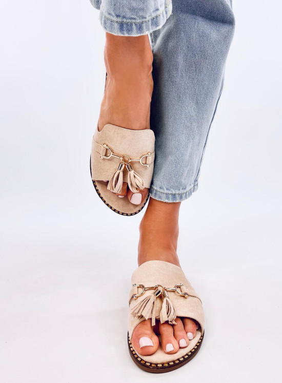 Béžové pantofle s třásněmi
