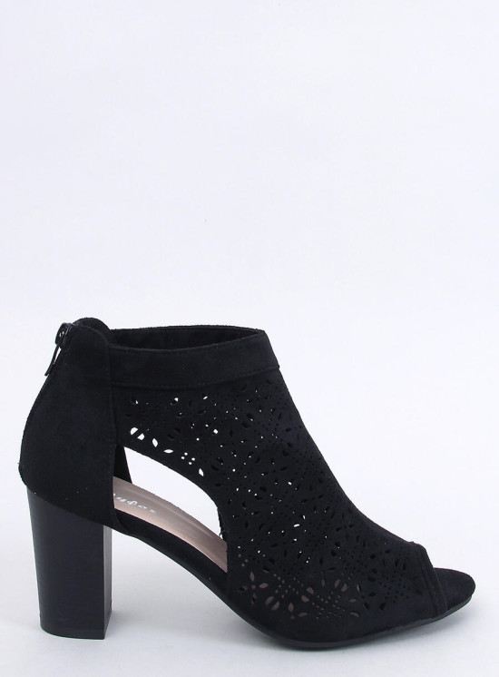 Ažurové boty s otevřenou špičkou černé