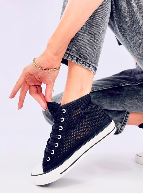 Vysoké perforované tenisky černé