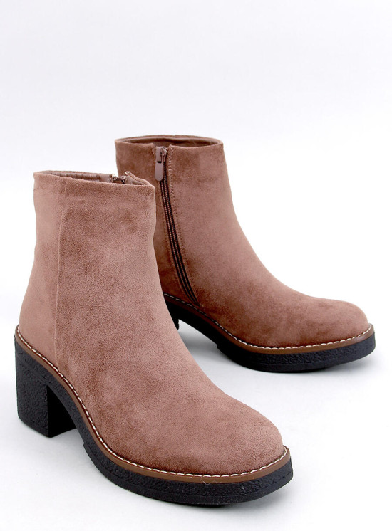 Hnědé kotníkové kozačky ELZA