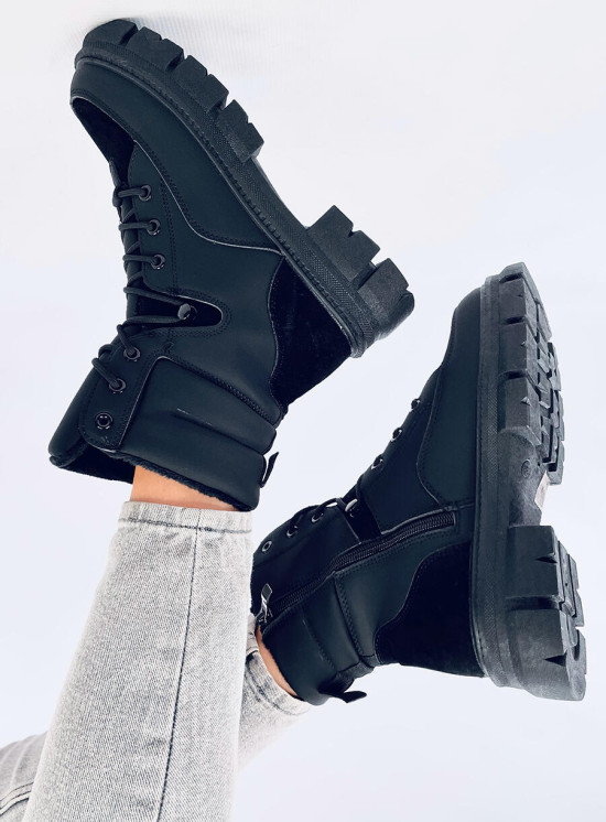 Černé zimní zateplené kozačky