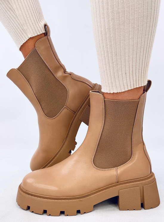 Vyvýšené kotníkové kozačky béžové
