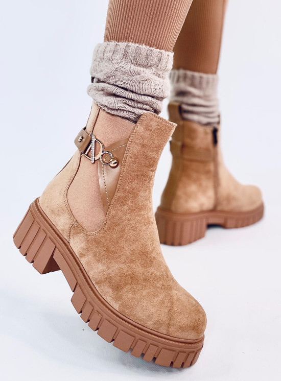 Semišové kotníkové kozačky na platformě béžové