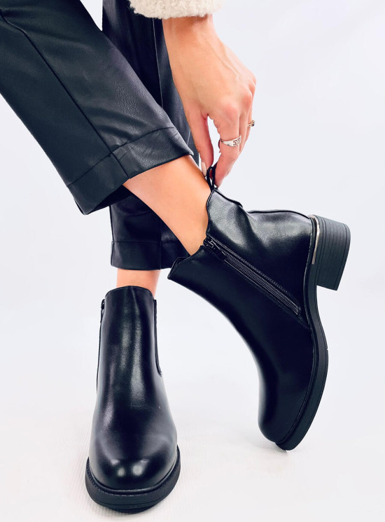 Černé nízké chelsea kozačky