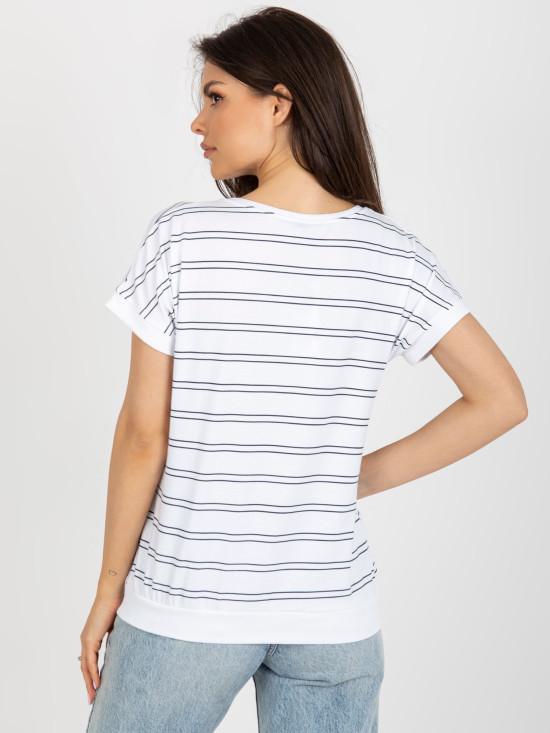 Bílo-modré tričko s nášivkou