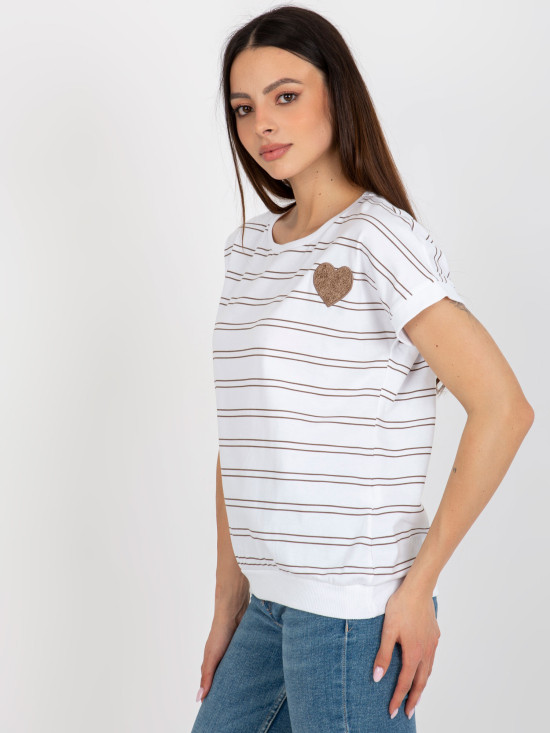 Bílo-hnědé tričko s nášivkou
