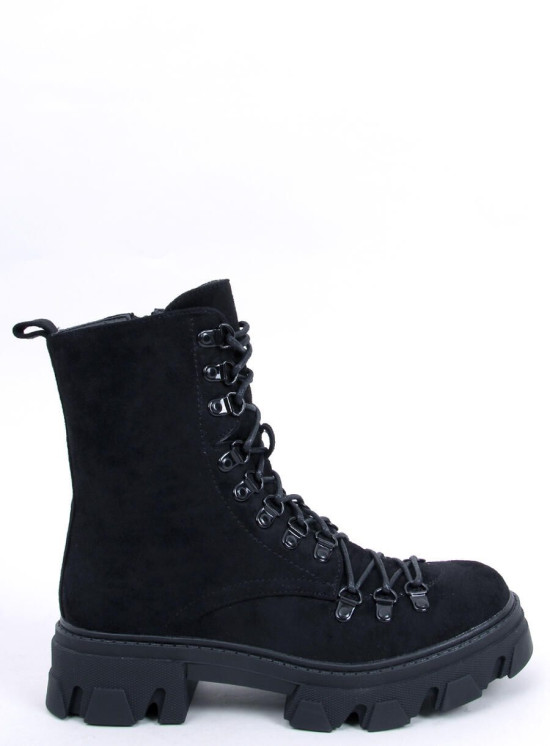 Černé semišové kozačky