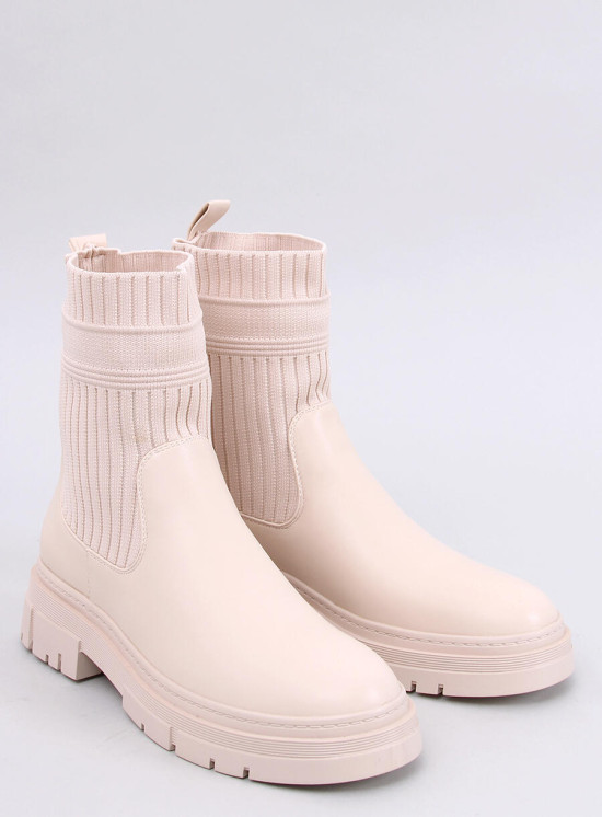 Světle béžové kotníkové kozačky s elastickým svrškem
