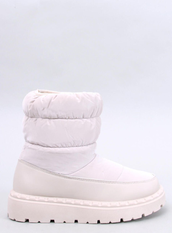 Krémové prošívané sněhule na platformě