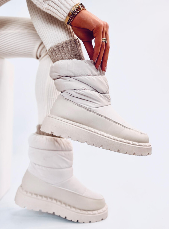 Krémové prošívané sněhule na platformě