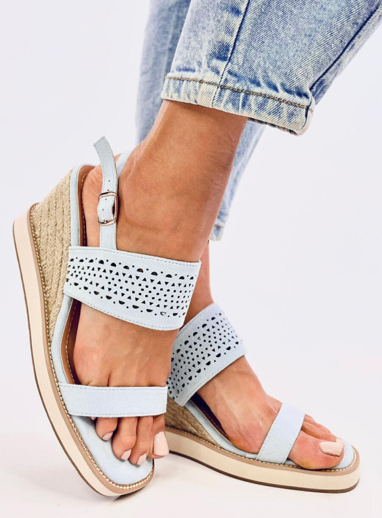 Světle modré semišové sandály BECKY