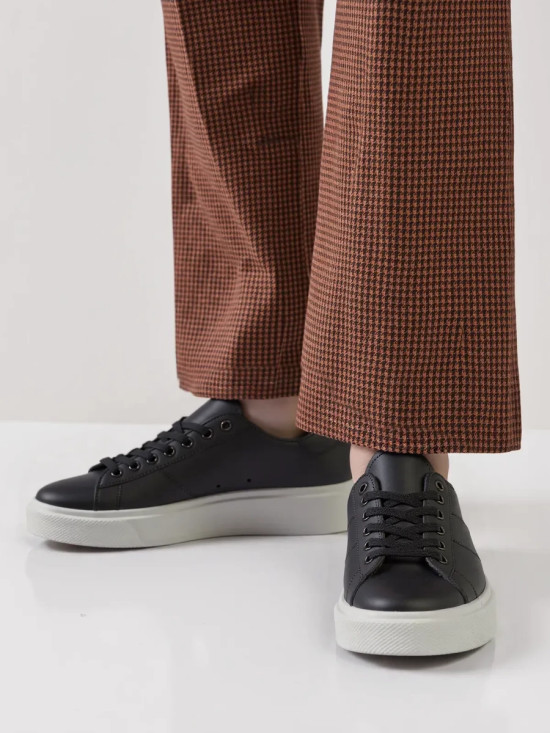 Černé tenisky SATURDAY