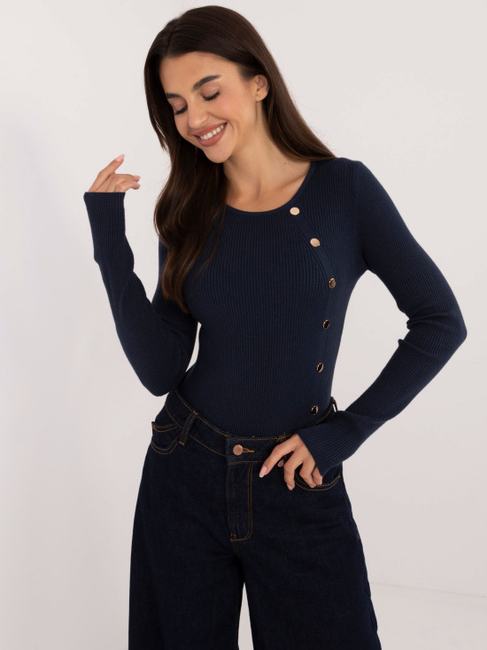 Elegantní modrý svetr