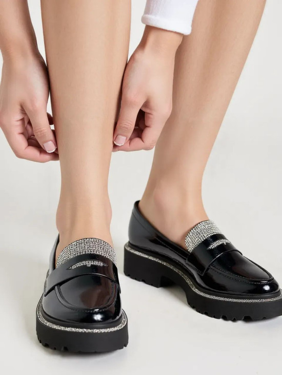 Černé dámské mokasíny se zirkony