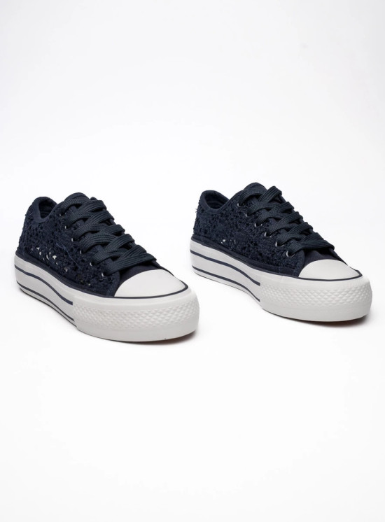 Tmavě modré tenisky s krajkou ROMANCE