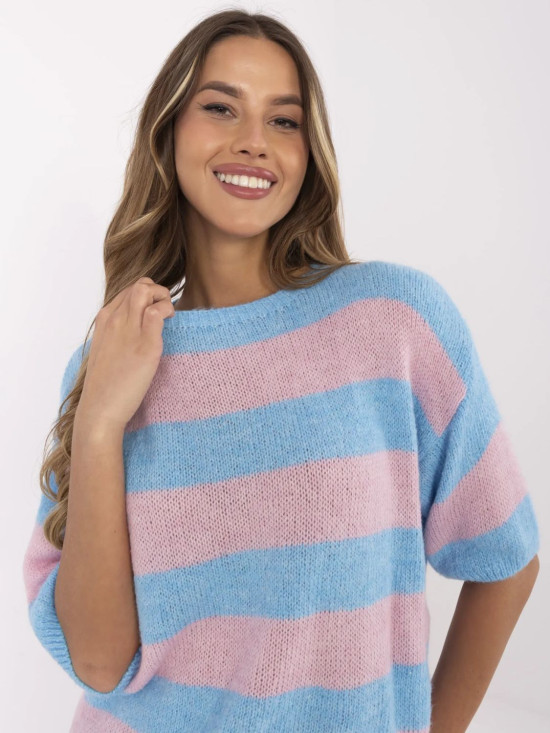 Modrý pulovr s 3/4 rukávy