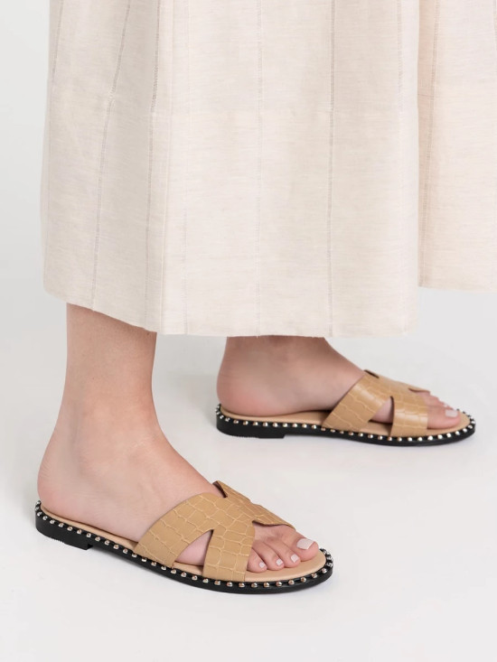 Nízké pantofle LYRA v camel barvě